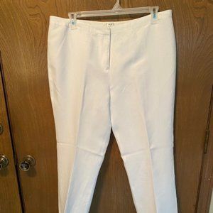 Ladies linen pantsuit